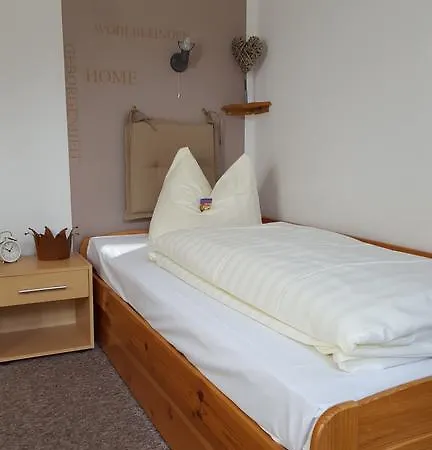 ゲストハウス Gaestehaus Stadtschaenke 3*